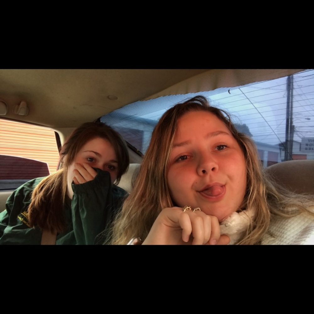 Meet your Posher, Emily